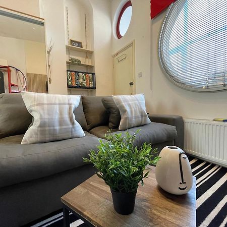 Gorgeous And Cosy 2 Bed Apartment In Central Fulham Londra Exterior foto